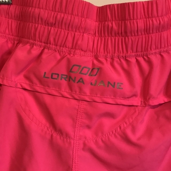 Lorna Jane Active Original Run Shorts pink size Medium - Picture 7 of 13